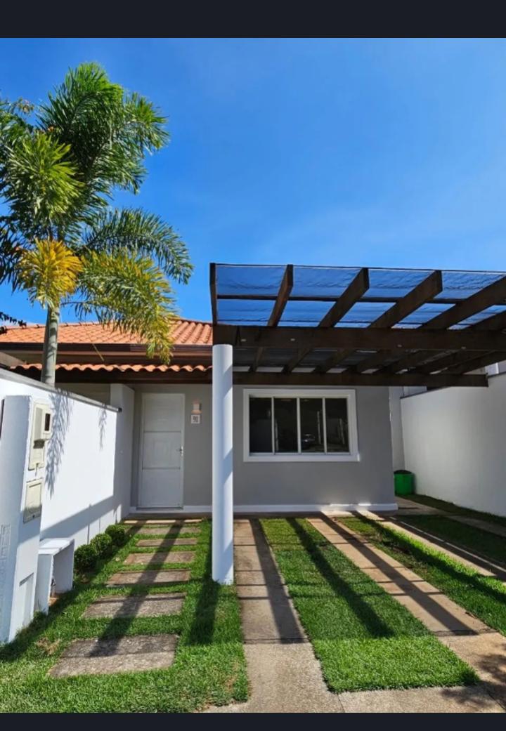 Casa com 3 Dorms (Suíte) e Planejados 